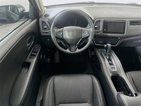 Certified 2022 Honda HR-V EX-L image 3