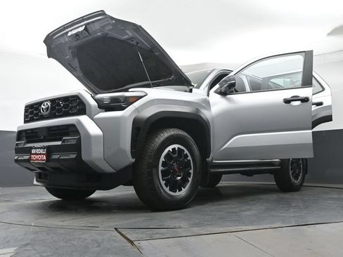 Certified 2026 Toyota 4Runner TRD Off-Road Premium AWD/4WD image 44