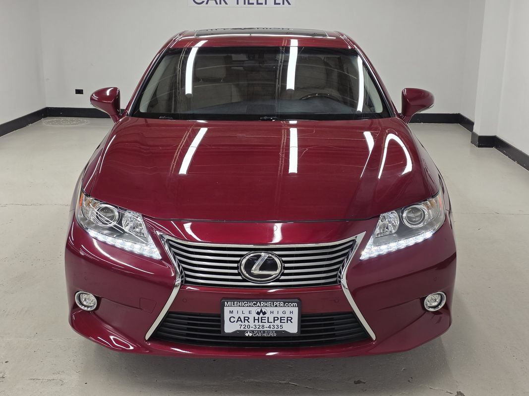 Used 2015 Lexus ES 350 w/ Luxury Package FWD image 2