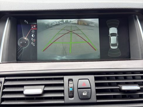 Used 2014 BMW 550i xDrive Sedan AWD/4WD image 25