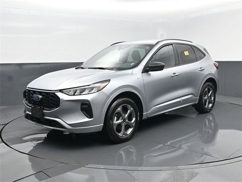 Used 2024 Ford Escape ST-Line image 2