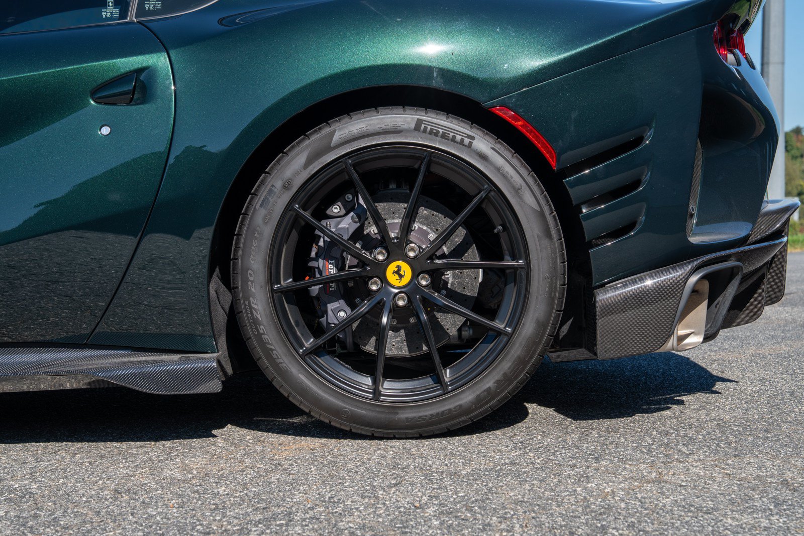 Used 2022 Ferrari 812 Competizione RWD image 11