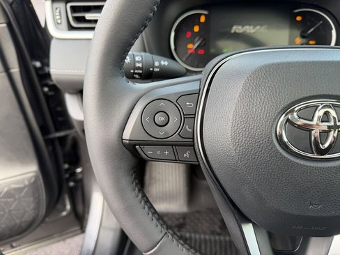 Used 2025 Toyota RAV4 XLE Premium image 17