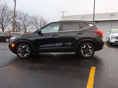 Used 2024 Kia Seltos EX image 4