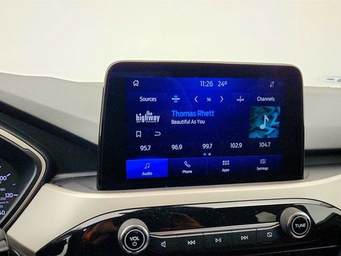 Used 2022 Ford Escape SE image 17