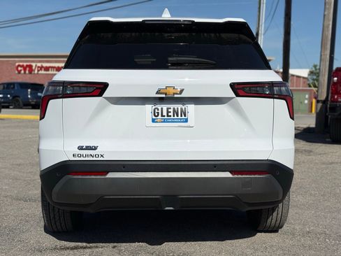 New 2026 Chevrolet Equinox LT FWD image 5