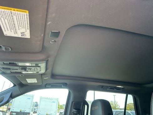 Used 2022 Chevrolet Tahoe High Country w/ Max Trailering Package AWD/4WD image 17