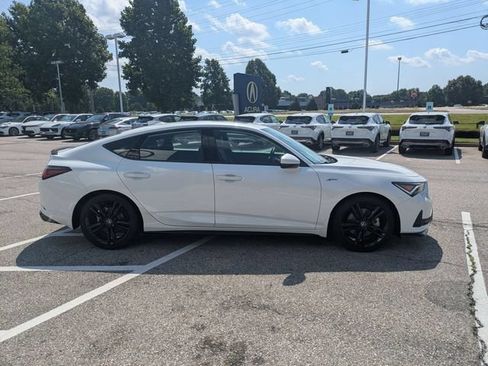 Certified 2026 Acura Integra A-Spec FWD image 9