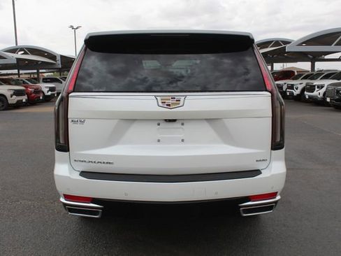 Used 2022 Cadillac Escalade Premium Luxury w/ LPO, Floor Liner Package image 4