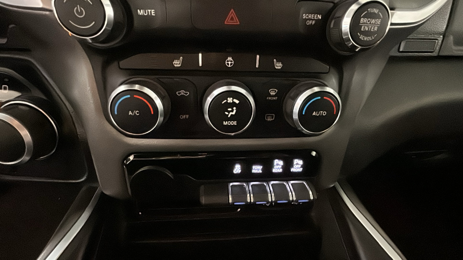 Used 2021 RAM 1500 Big Horn AWD/4WD image 26