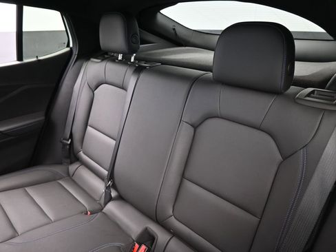 Used 2024 Buick Envista Sport Touring w/ Experience Buick Package image 36