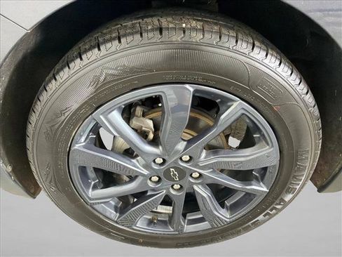 Used 2023 Chevrolet Equinox RS FWD image 12