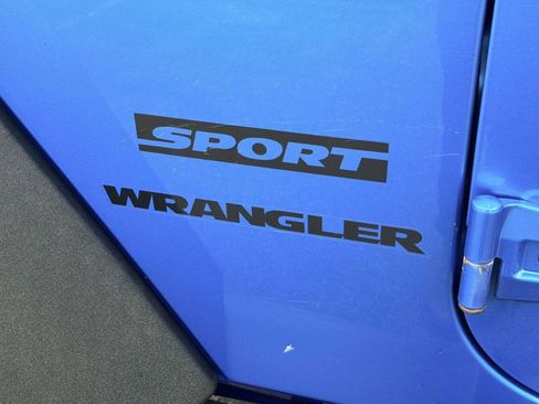 Used 2016 Jeep Wrangler Sport w/ Quick Order Package 23S AWD/4WD image 24