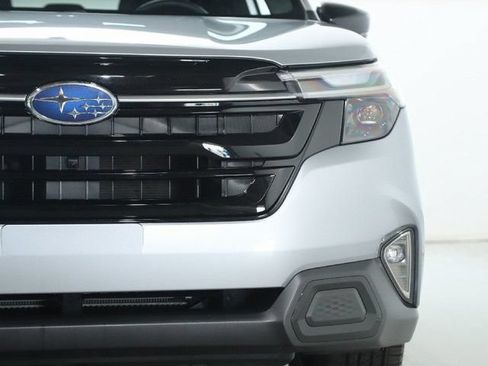 Used 2026 Subaru Forester Touring AWD/4WD image 7