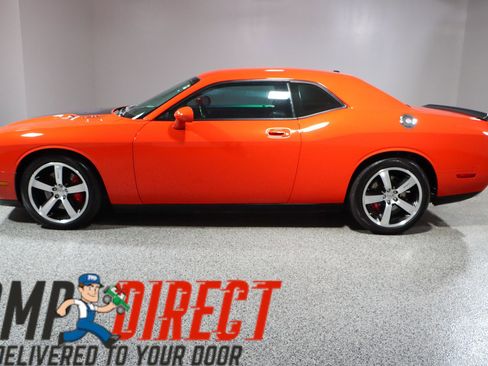 Used 2010 Dodge Challenger SRT8 image 10
