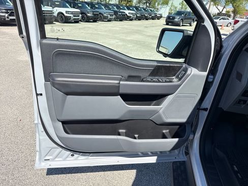 Used 2025 Ford F150 Lightning XLT image 13