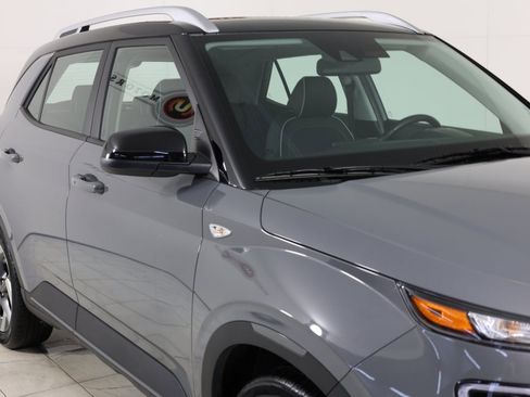 Used 2022 Hyundai Venue Limited w/ Cargo Package image 38