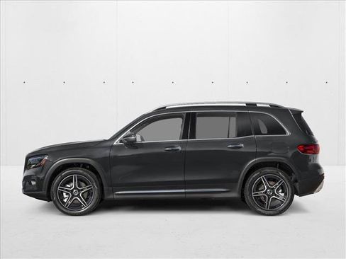 New 2025 Mercedes-Benz GLB 250 4MATIC image 3