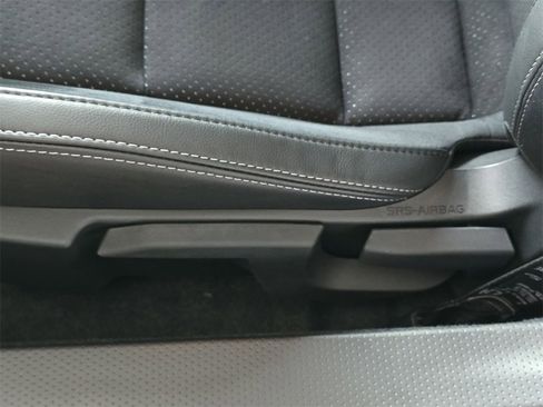 New 2025 Toyota GR86 Premium w/ Performance Package image 17