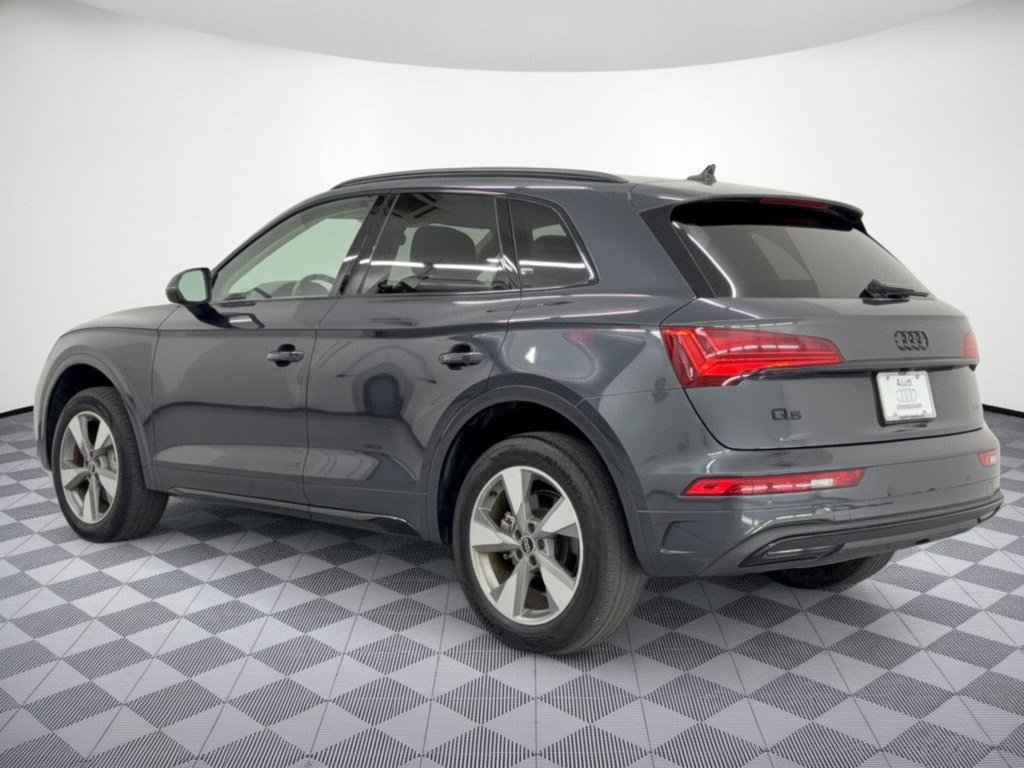 Used 2024 Audi Q5 2.0T Premium Plus w/ Premium Plus Package AWD/4WD image 3