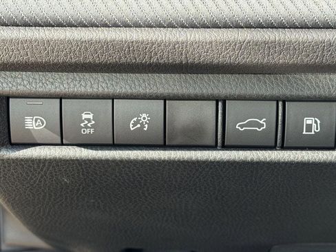 Used 2026 Toyota Camry SE w/ Convenience Package FWD image 25