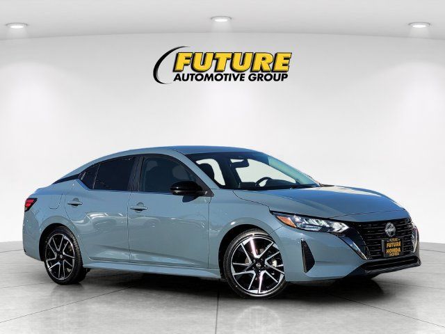 Used 2024 Nissan Sentra SR FWD image 1