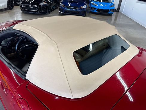 Used 2004 Chevrolet Corvette Convertible w/ Preferred Equipment Group image 38