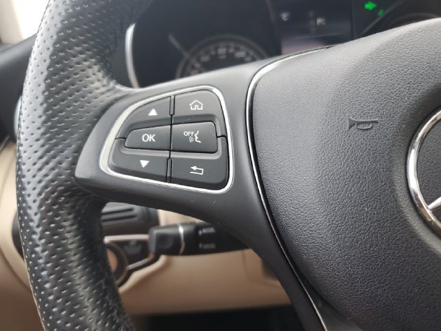 Used 2018 Mercedes-Benz GLC 300 4MATIC image 23