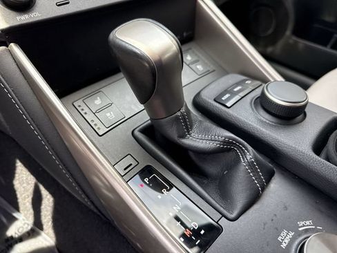 Used 2016 Lexus IS 200t w/ Premium Package RWD image 20