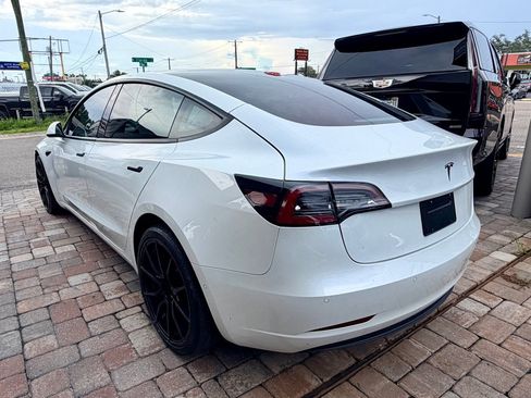 Used 2021 Tesla Model 3 Standard Range Plus RWD image 6