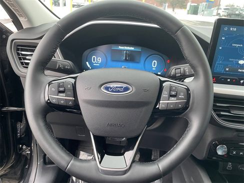 Used 2024 Ford Escape Platinum image 17