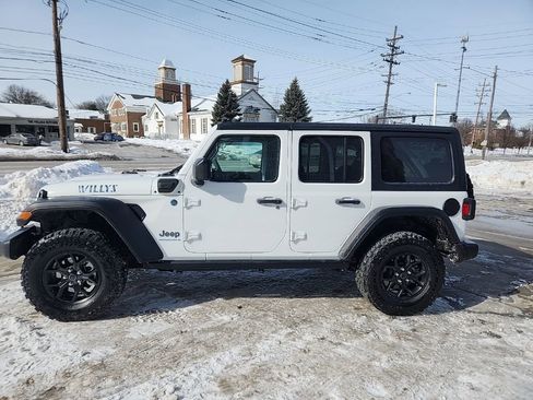 Used 2025 Jeep Wrangler Unlimited Sport S 4xe image 8