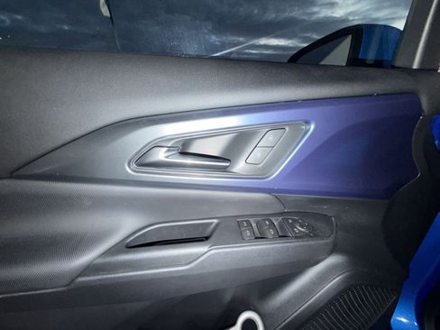 New 2026 Chevrolet Equinox EV LT image 15