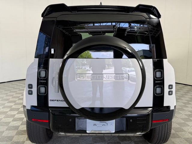 New 2026 Land Rover Defender 110 S AWD/4WD image 12