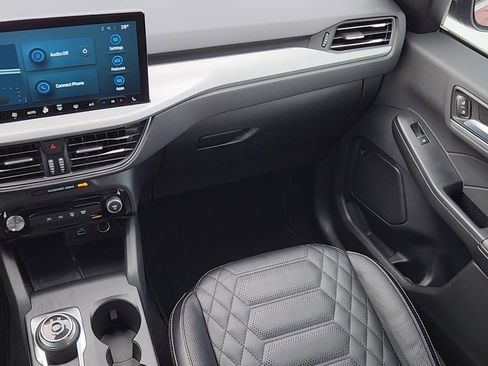 Certified 2023 Ford Escape Platinum w/ Premium Technology Package image 7