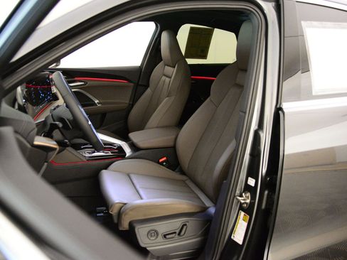 New 2025 Audi Q5 Premium Plus image 4