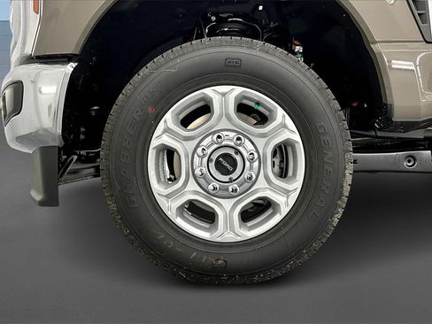 New 2026 Ford F250 XLT w/ XLT Premium Package image 13