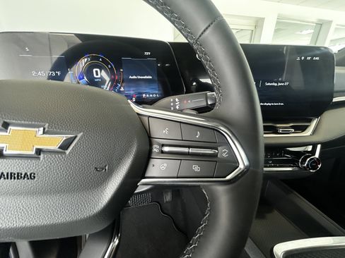 New 2027 Chevrolet Equinox LT FWD image 14