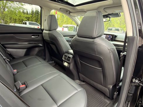 Used 2025 Nissan Murano SL image 18