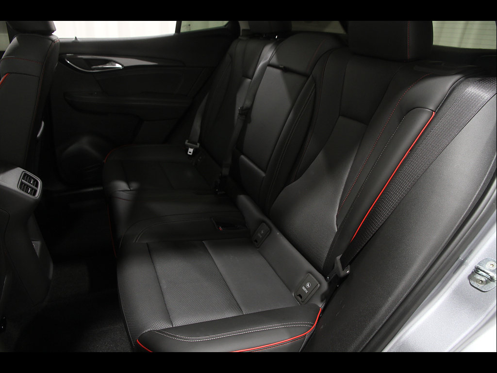 Used 2022 Buick Envision Essence w/ Technology Package I FWD image 20
