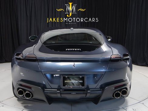Used 2022 Ferrari Roma image 9