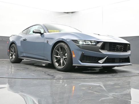 New 2025 Ford Mustang Dark Horse image 40