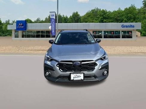 Used 2025 Subaru Crosstrek 2.5i Limited AWD/4WD image 4