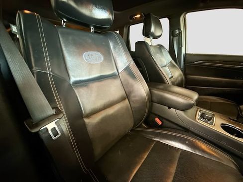Used 2015 Jeep Grand Cherokee Overland w/ Advanced Technology Group AWD/4WD image 29