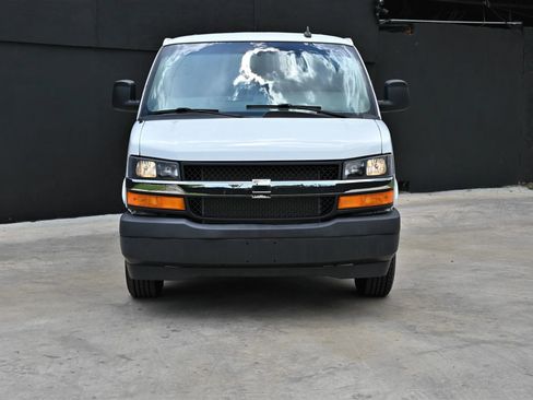 Used 2021 Chevrolet Express 2500 w/ Driver Convenience Package image 2
