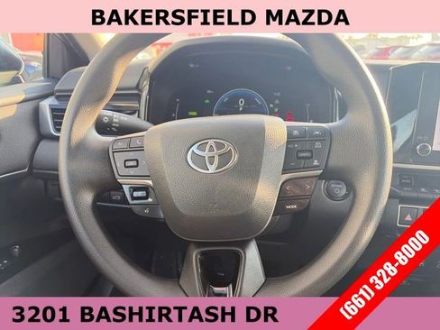 Used 2025 Toyota Camry LE image 14