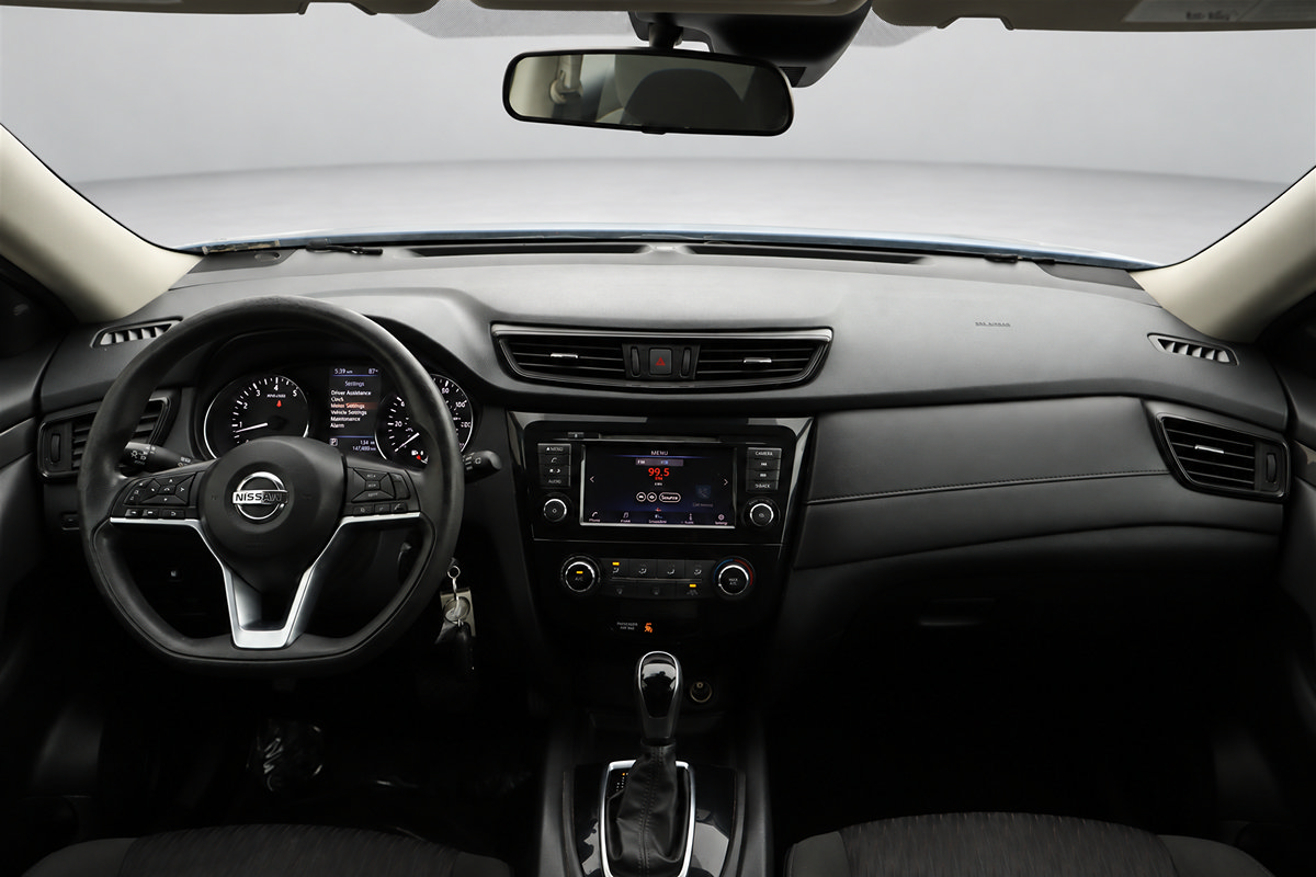 Used 2020 Nissan Rogue S FWD image 19