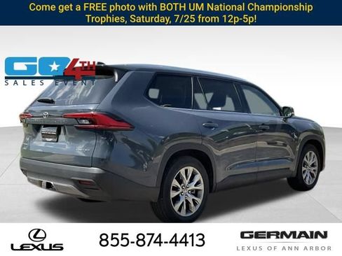 Used 2024 Toyota Grand Highlander AWD Hybrid image 7