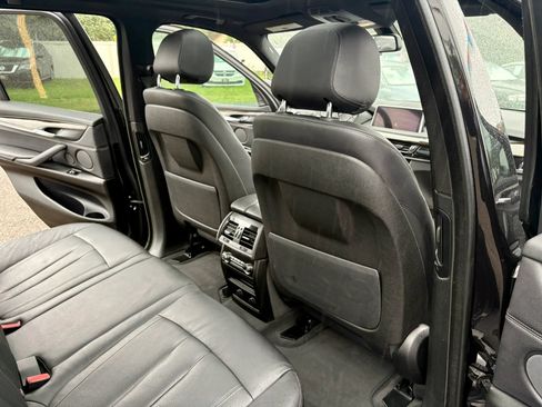Used 2018 BMW X5 xDrive35d w/ M Sport Package AWD/4WD image 25