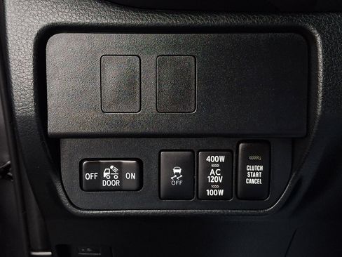 Used 2021 Toyota Tacoma TRD Sport AWD/4WD image 26
